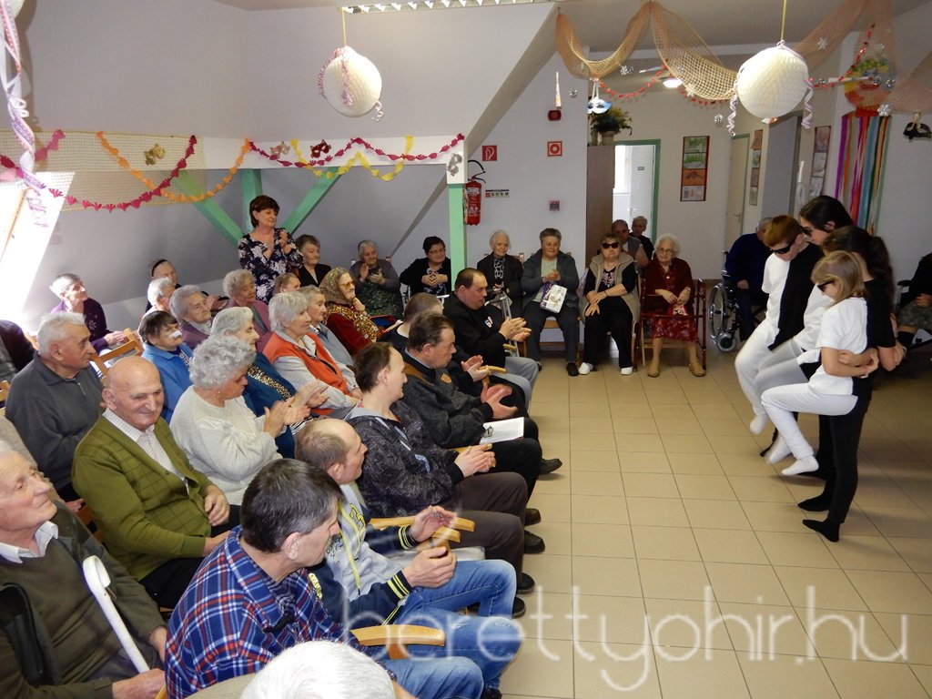 Farsang az idősotthonban 26